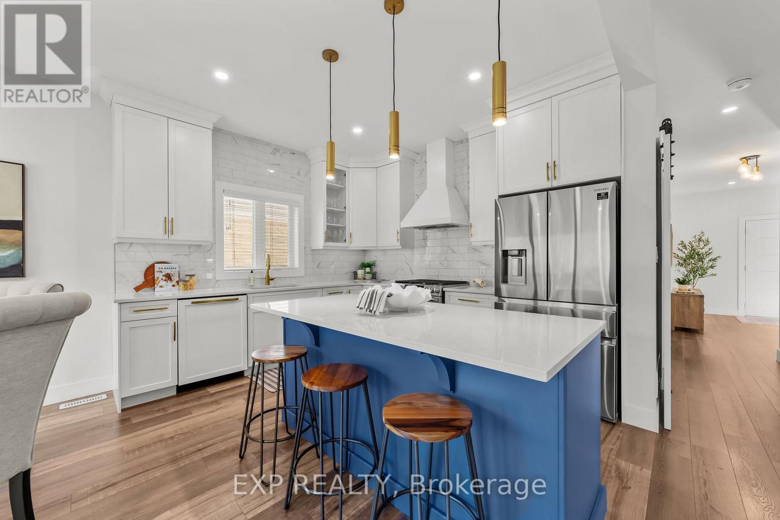 58 Mcneil Street, Strathroy-Caradoc, Ontario  N0L 1W0 - Photo 6 - X12437167