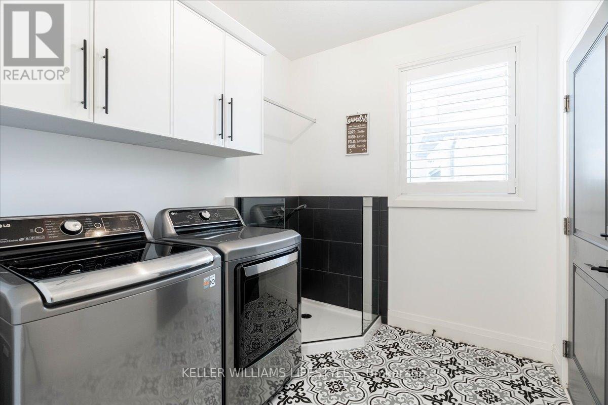 112 Jefferson Street, Lucan Biddulph, Ontario  N0M 2J0 - Photo 11 - X12437176