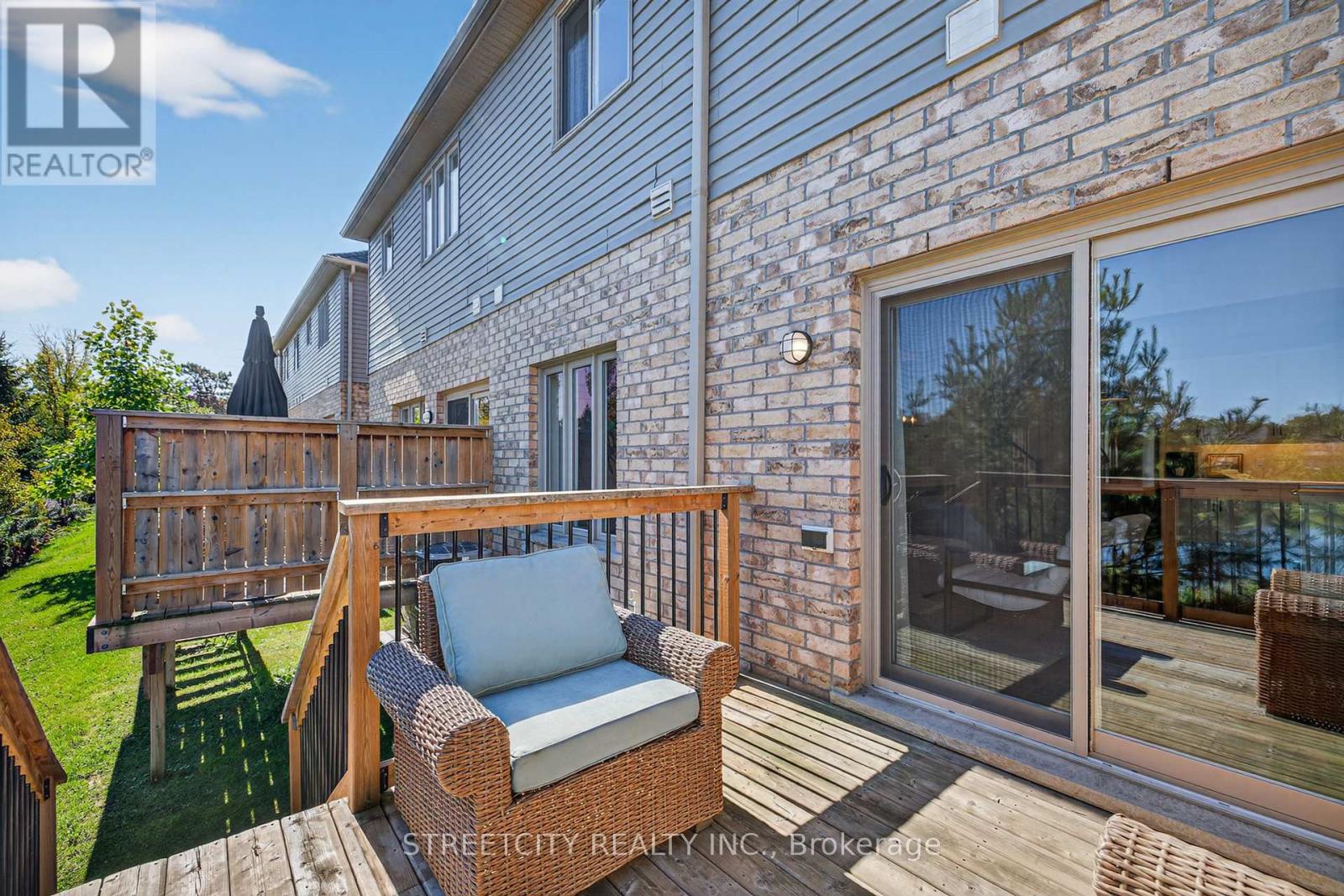 37 - 2491 Tokala Trail, London North, Ontario  N6G 0X1 - Photo 40 - X12437210