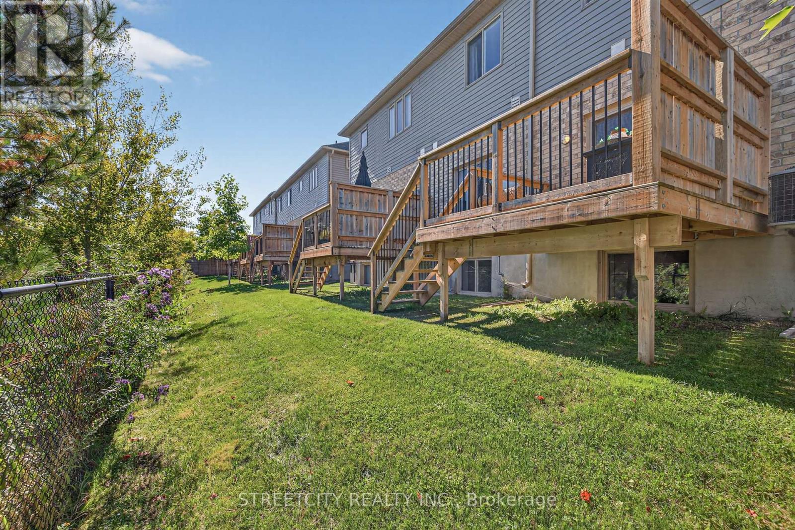 37 - 2491 Tokala Trail, London North, Ontario  N6G 0X1 - Photo 44 - X12437210