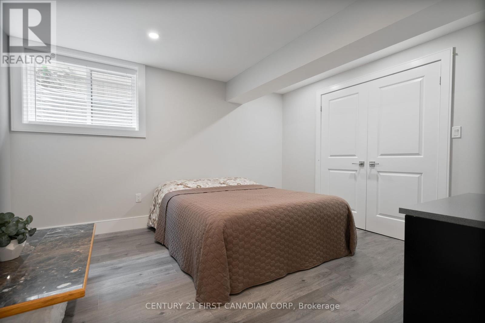 16 Foxborough Place, Thames Centre, Ontario  N0M 2P0 - Photo 27 - X12437212