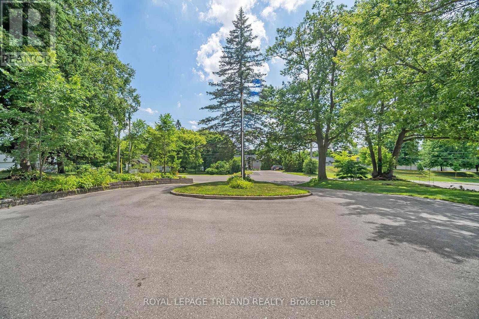 1210 Hamilton Road, London East (East P), Ontario  N5W 1A9 - Photo 36 - X12437283