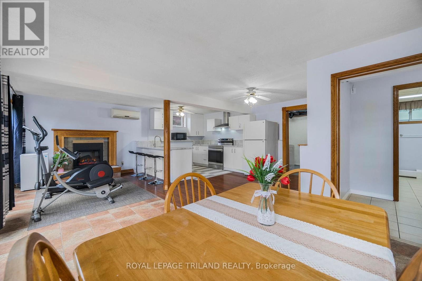 1210 Hamilton Road, London East, Ontario  N5W 1A9 - Photo 7 - X12437283