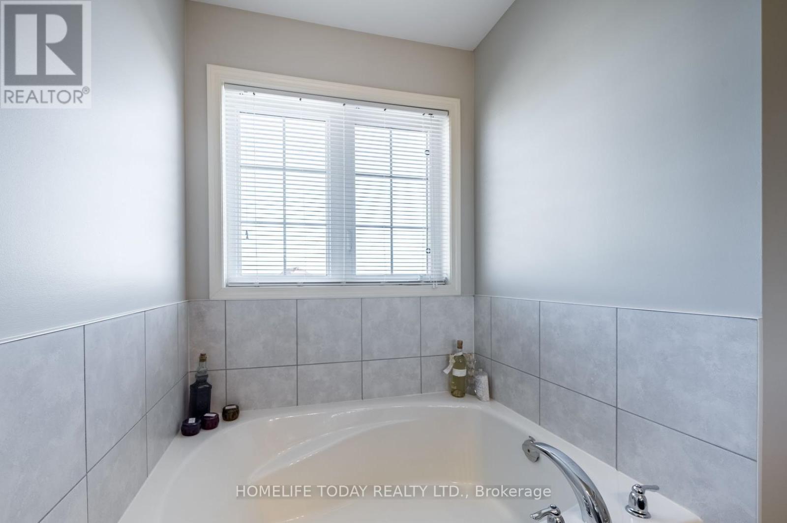 Main - 1271 Meath Drive, Oshawa, Ontario  L1K 0M7 - Photo 17 - E12437011