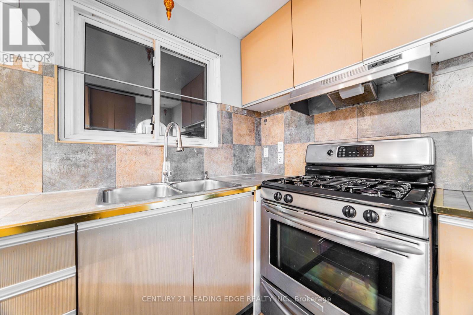 77 Snowball Crescent, Toronto, Ontario  M1B 1S5 - Photo 11 - E12437077