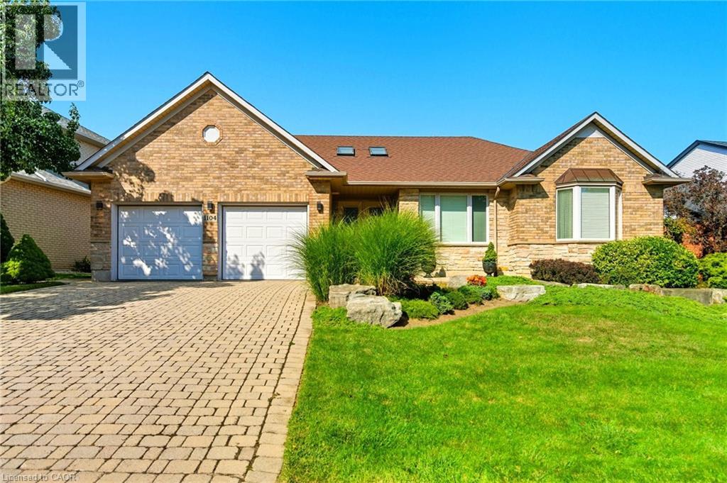 1104 CROFTON Way, Burlington, Ontario