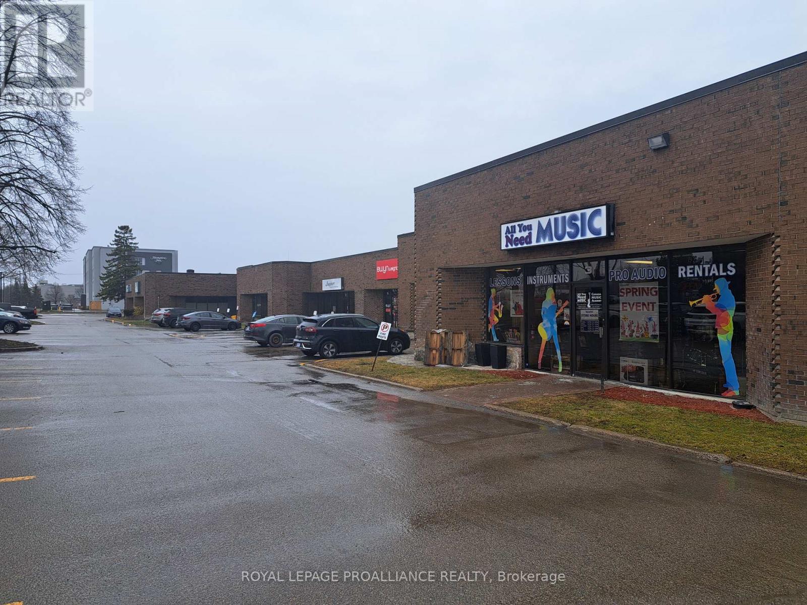 4 - 555 California Avenue, Brockville, Ontario  K6V 7N6 - Photo 14 - X12437110
