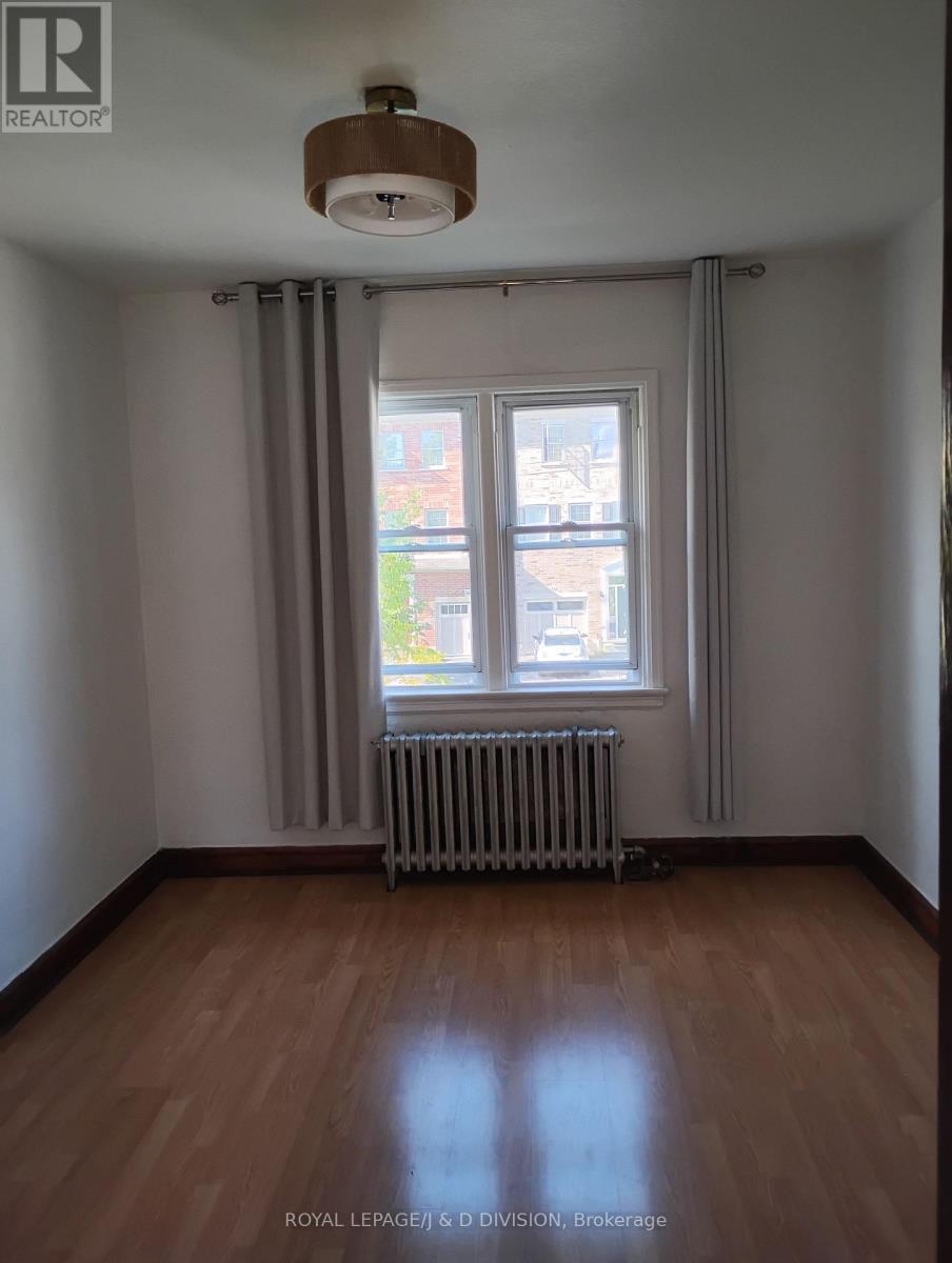 345 Louisa Street, Kitchener, Ontario  N2H 5N1 - Photo 32 - X12436725