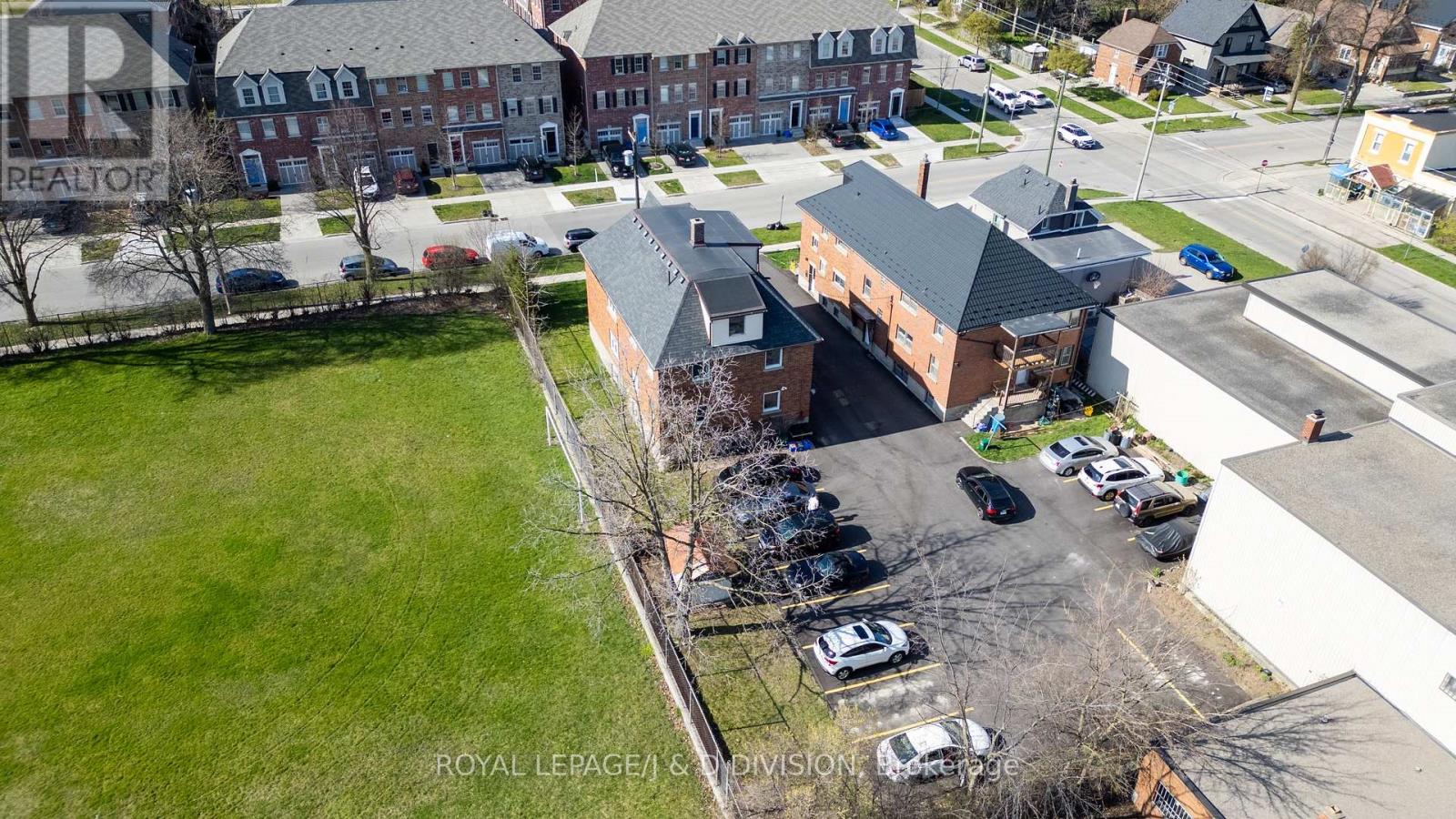 345 Louisa Street, Kitchener, Ontario  N2H 5N1 - Photo 41 - X12436725