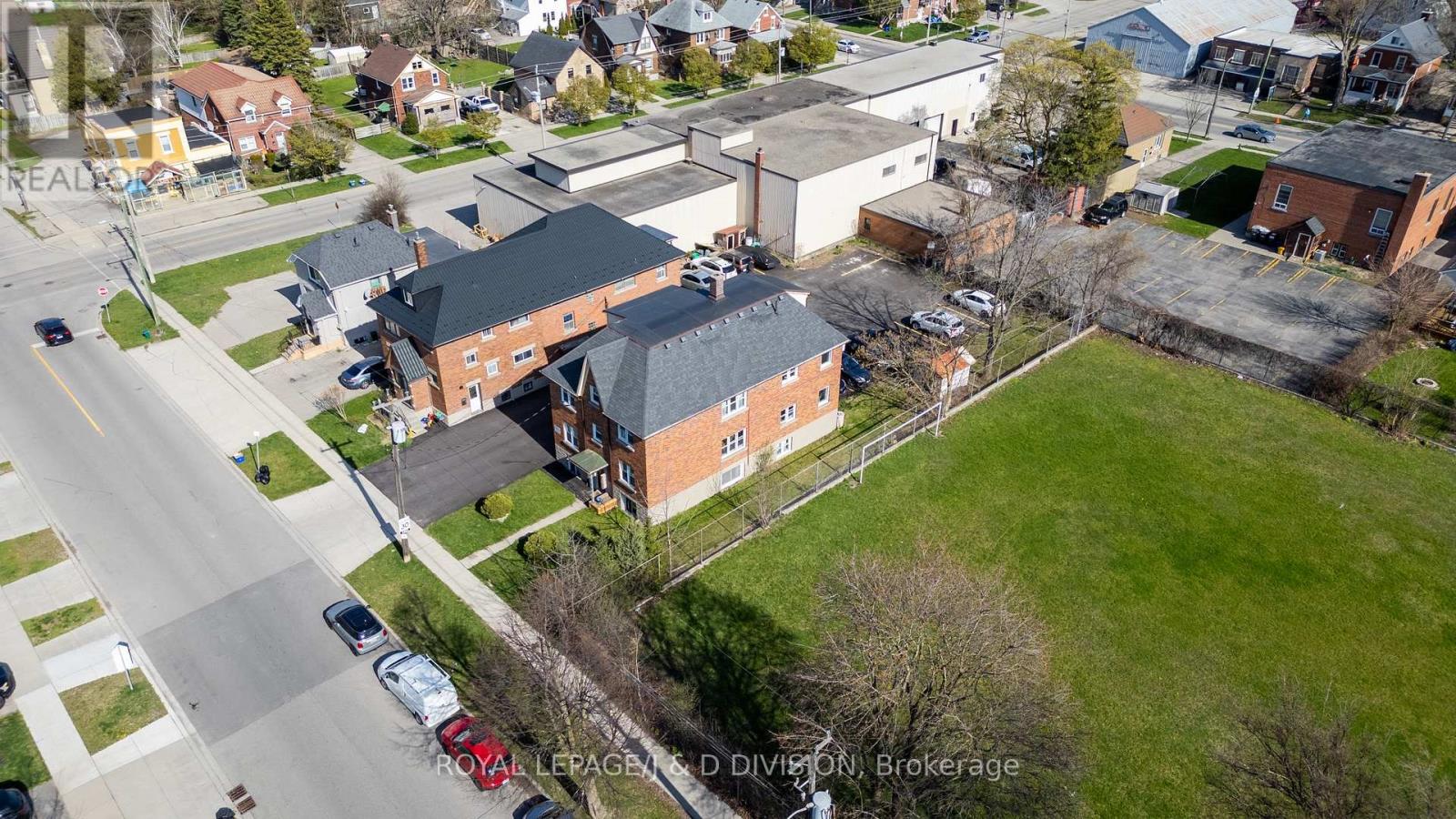 345 Louisa Street, Kitchener, Ontario  N2H 5N1 - Photo 44 - X12436725