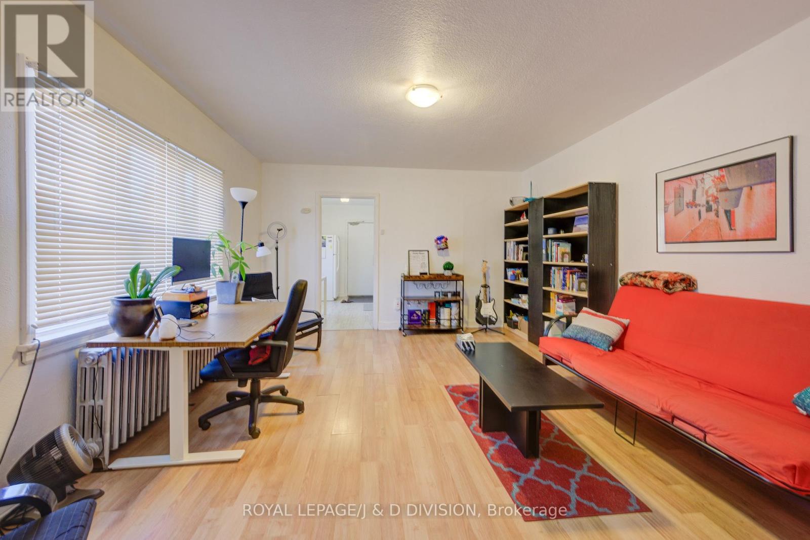 345 Louisa Street, Kitchener, Ontario  N2H 5N1 - Photo 9 - X12436725