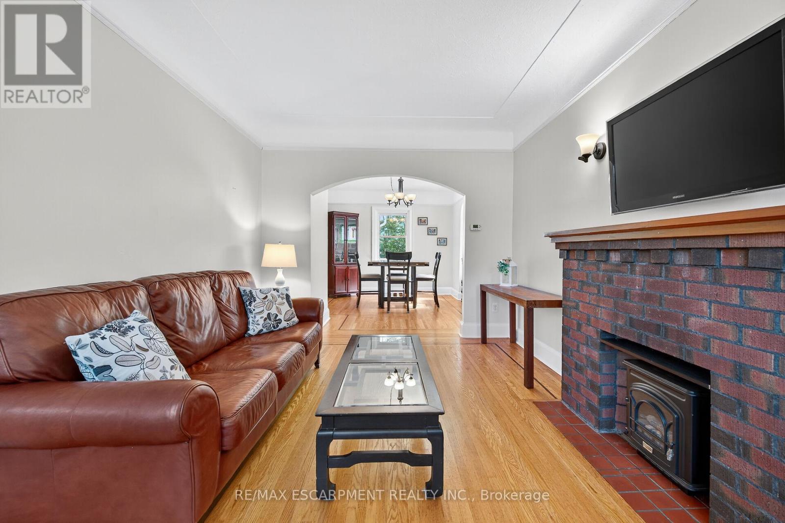 100 Wigton Street, Haldimand, Ontario  N3W 1E9 - Photo 10 - X12436746