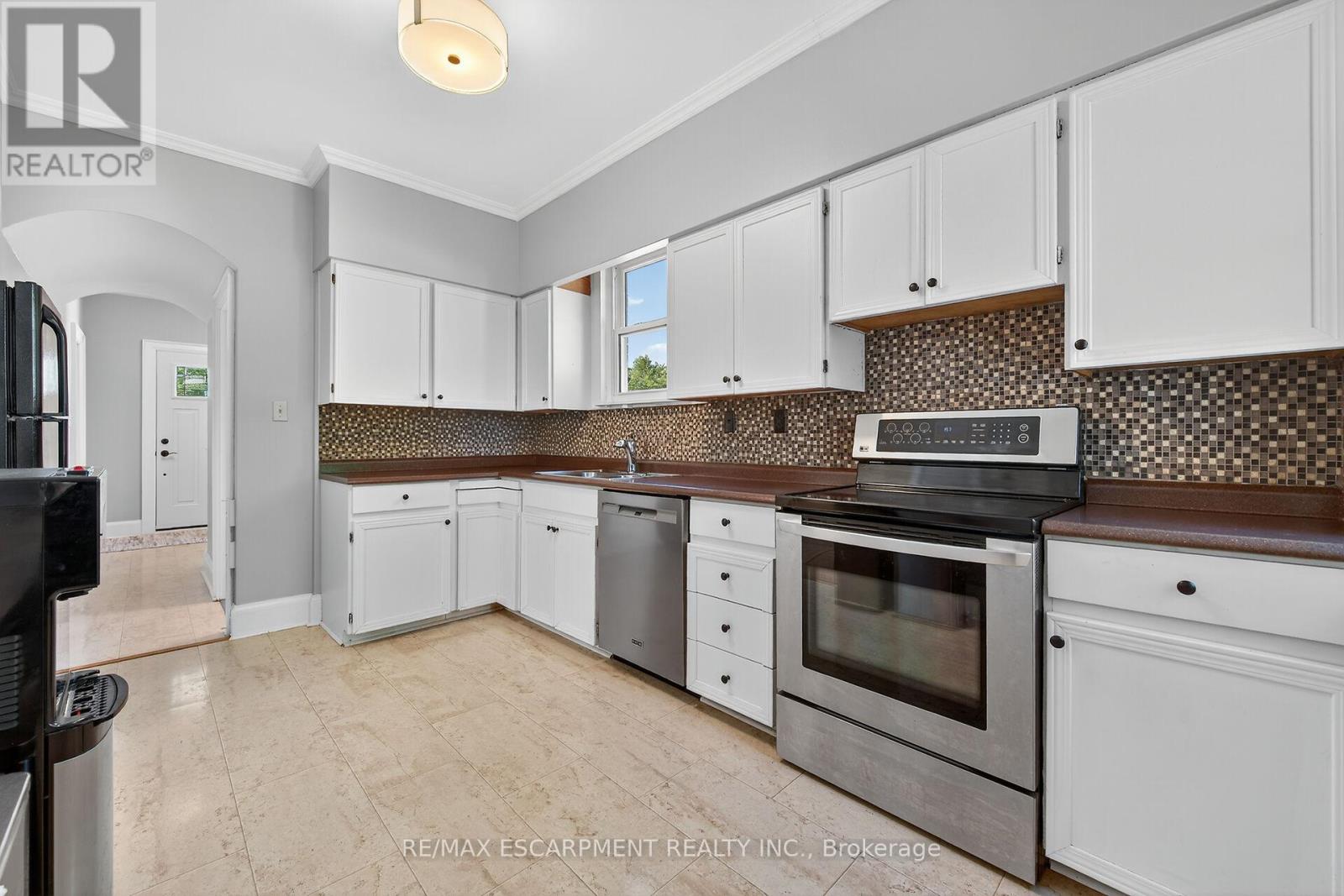 100 Wigton Street, Haldimand, Ontario  N3W 1E9 - Photo 16 - X12436746