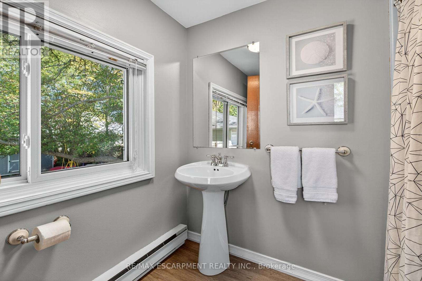 100 Wigton Street, Haldimand, Ontario  N3W 1E9 - Photo 22 - X12436746