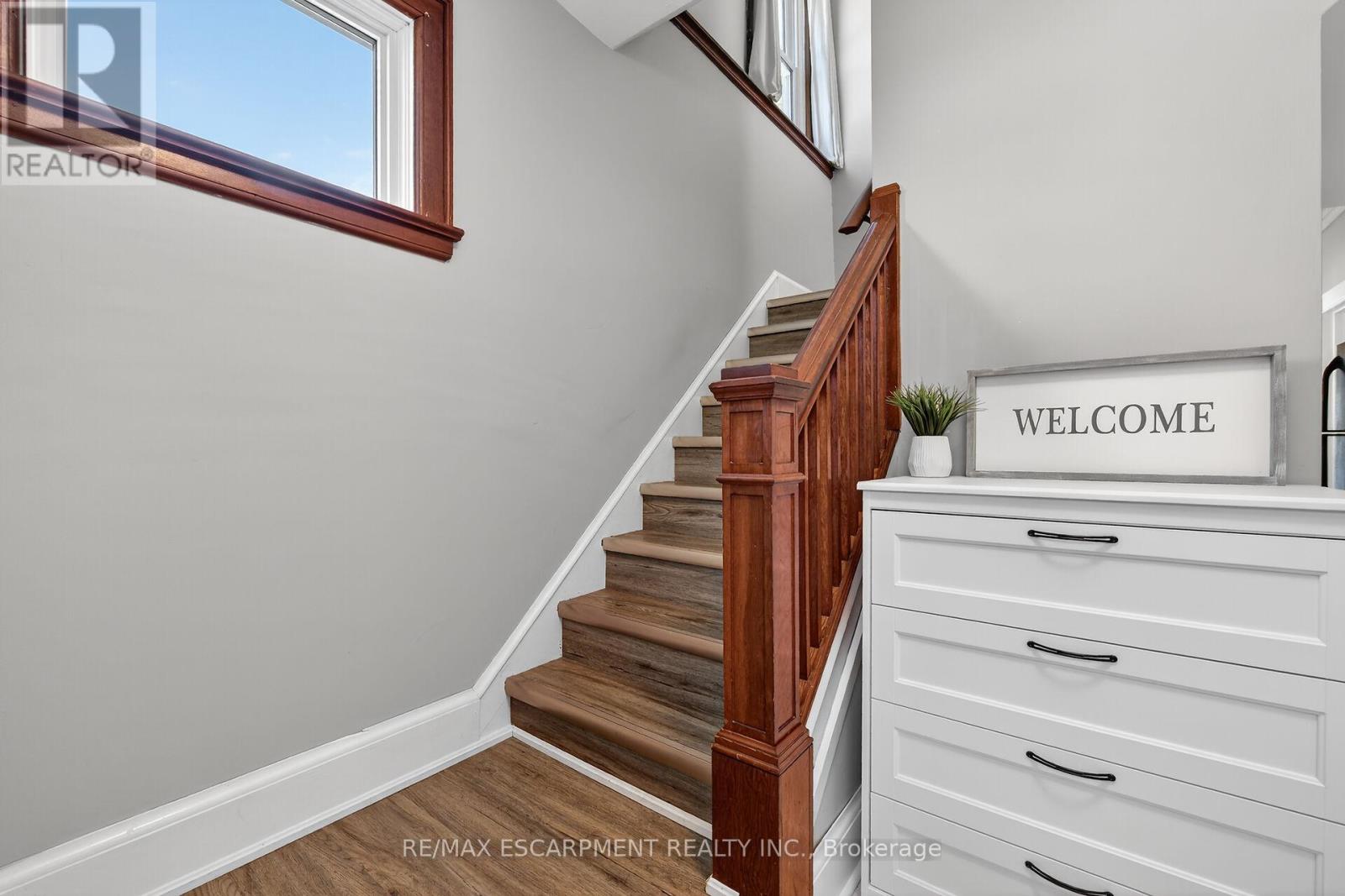 100 Wigton Street, Haldimand, Ontario  N3W 1E9 - Photo 23 - X12436746