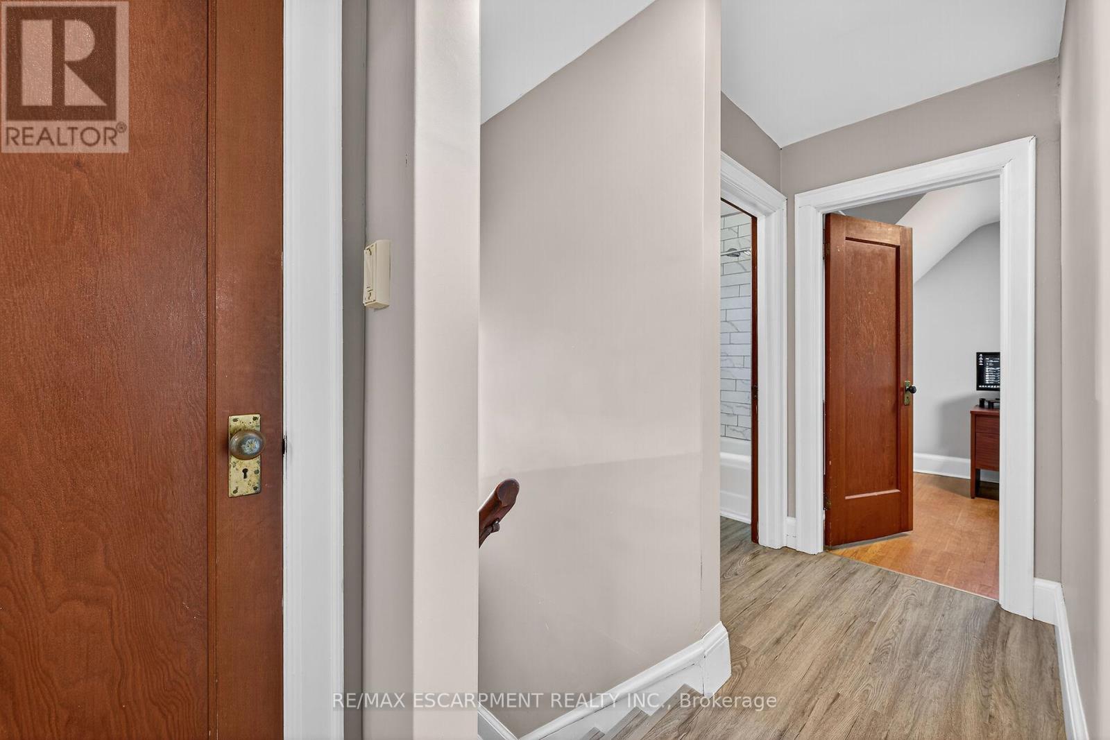100 Wigton Street, Haldimand, Ontario  N3W 1E9 - Photo 24 - X12436746