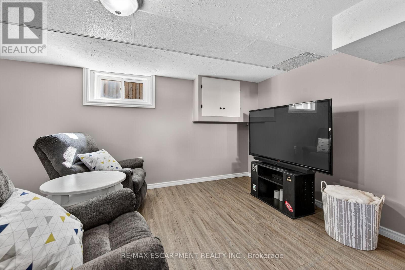 100 Wigton Street, Haldimand, Ontario  N3W 1E9 - Photo 34 - X12436746