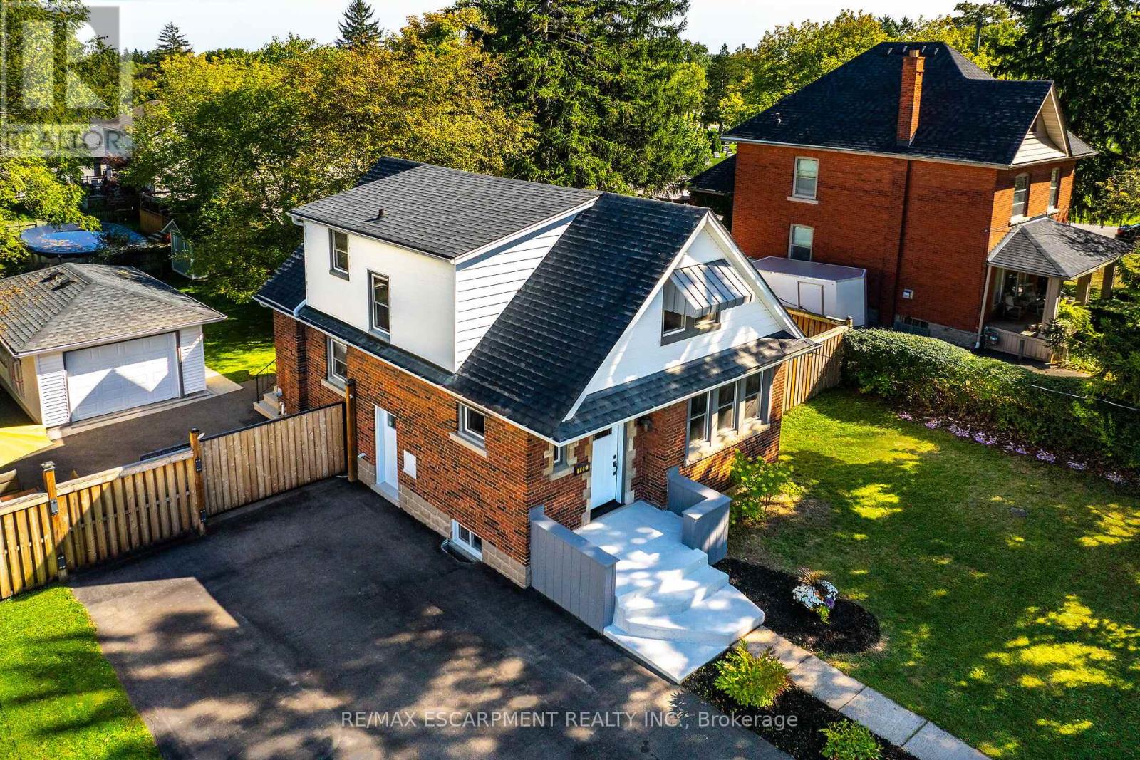 100 Wigton Street, Haldimand, Ontario  N3W 1E9 - Photo 4 - X12436746