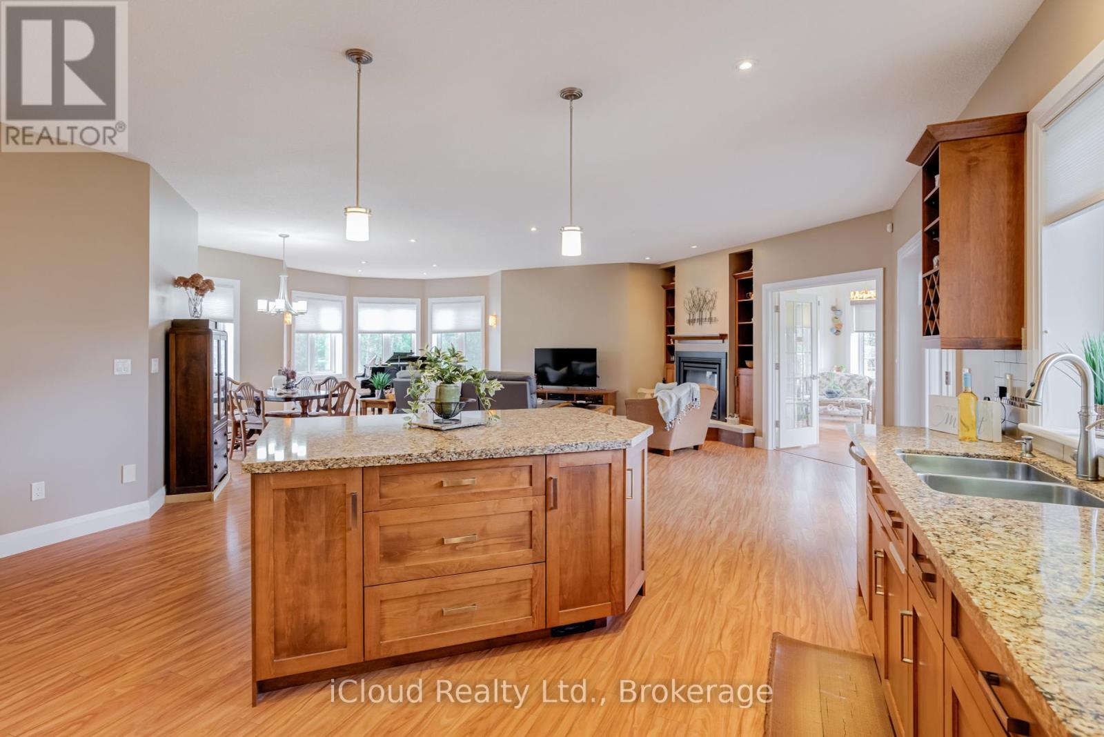 16 Highland Road, Minto, Ontario  N0G 1M0 - Photo 11 - X12436865