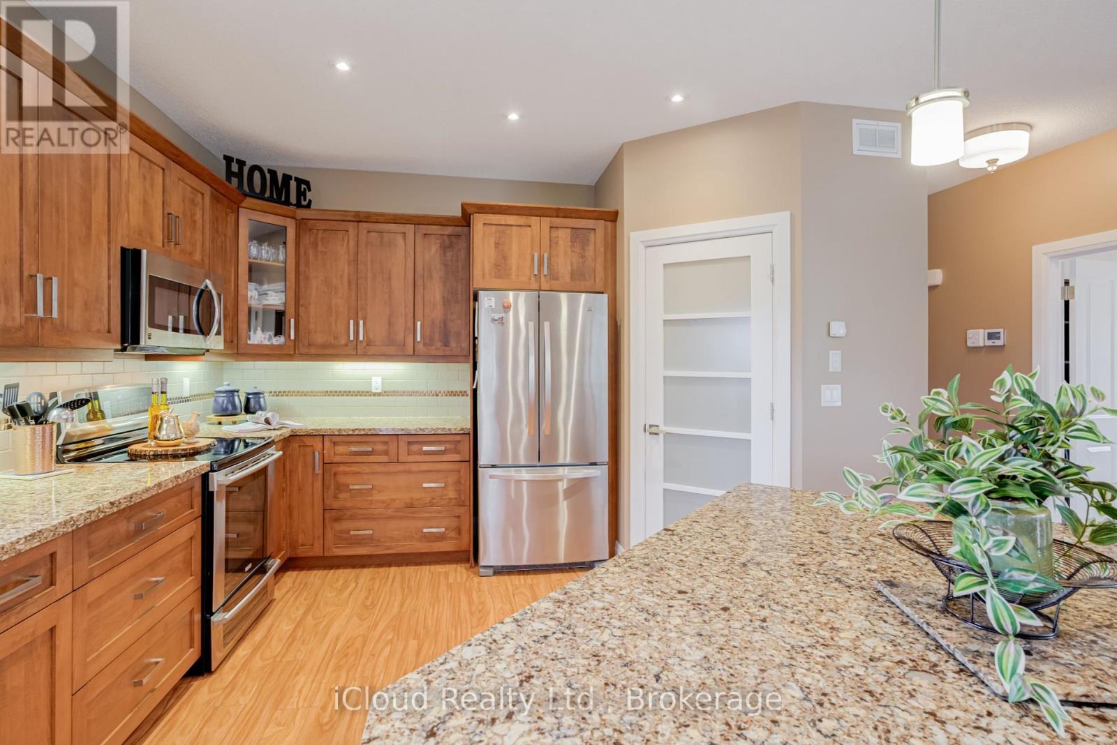 16 Highland Road, Minto, Ontario  N0G 1M0 - Photo 12 - X12436865