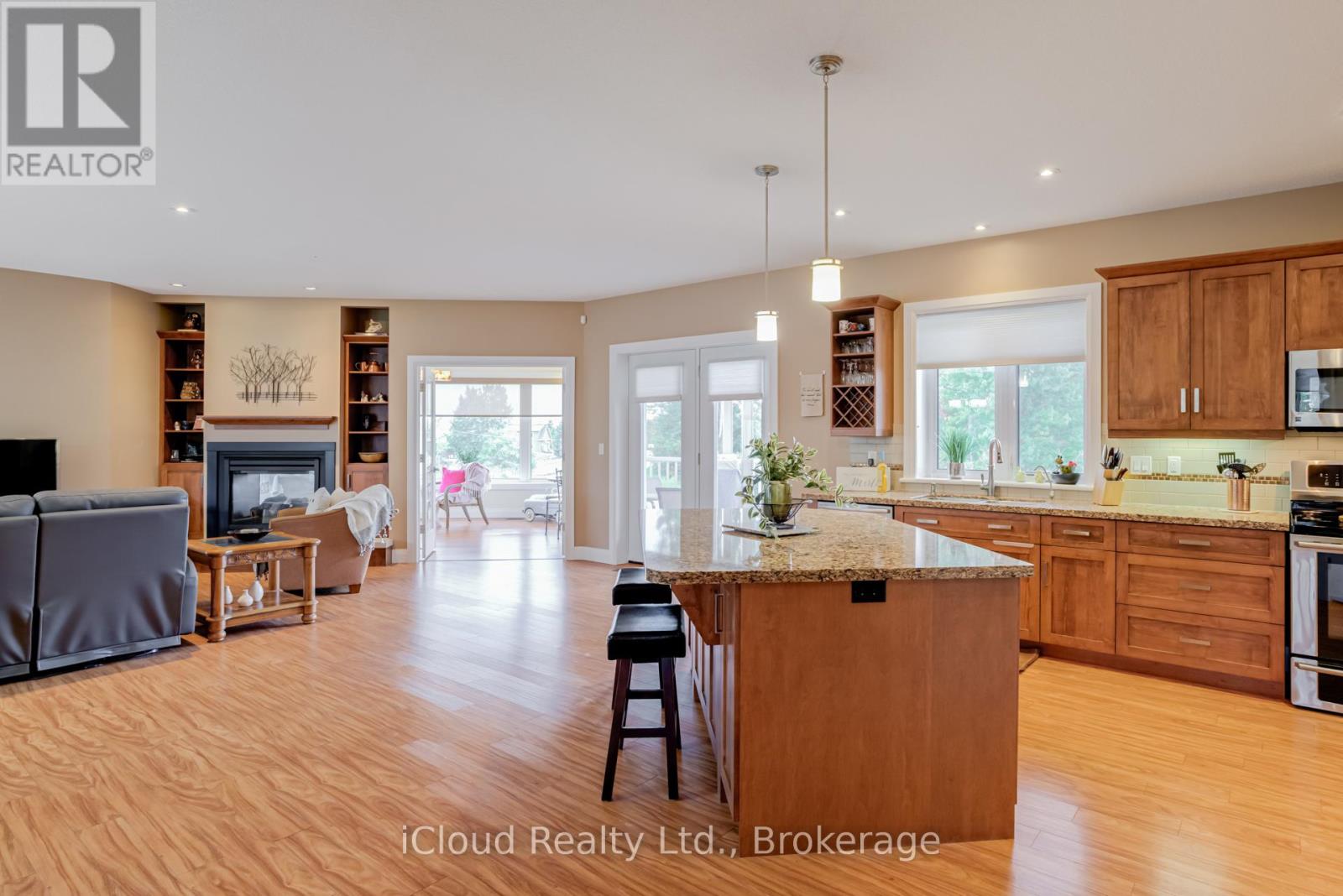16 Highland Road, Minto, Ontario  N0G 1M0 - Photo 13 - X12436865