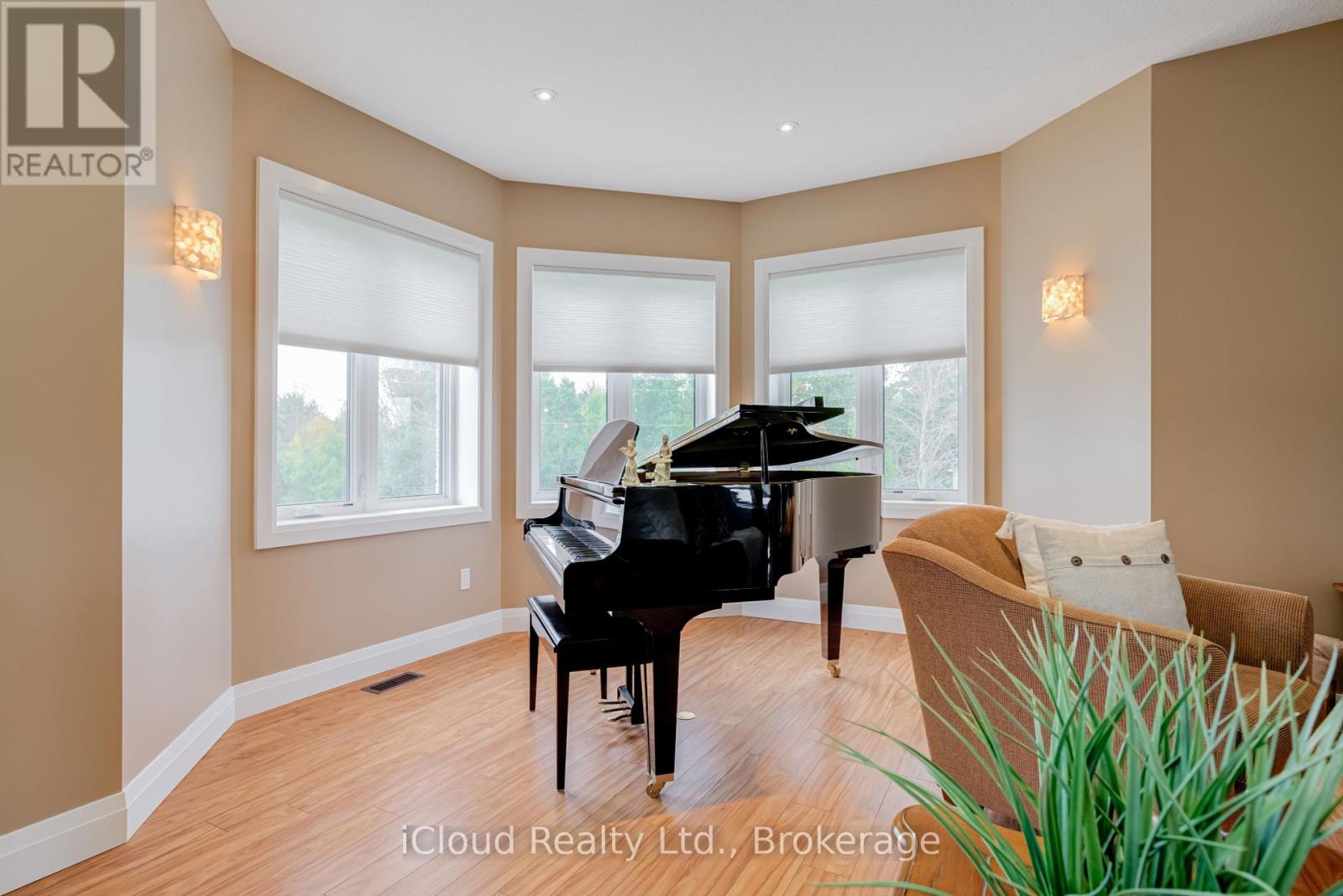 16 Highland Road, Minto, Ontario  N0G 1M0 - Photo 15 - X12436865