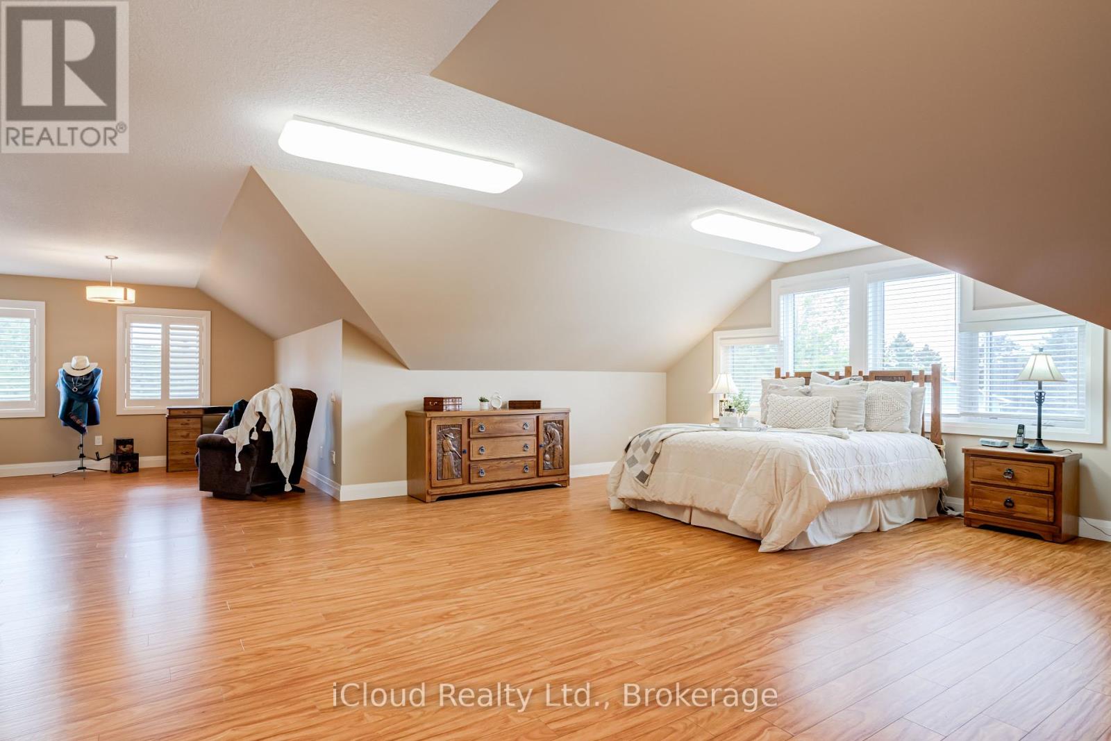 16 Highland Road, Minto, Ontario  N0G 1M0 - Photo 33 - X12436865