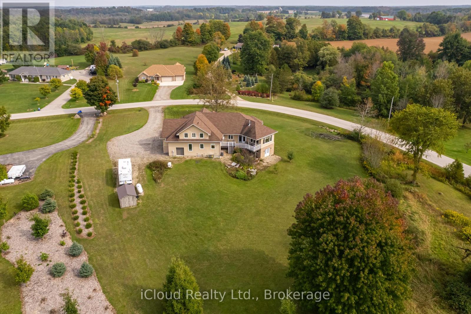 16 Highland Road, Minto, Ontario  N0G 1M0 - Photo 37 - X12436865