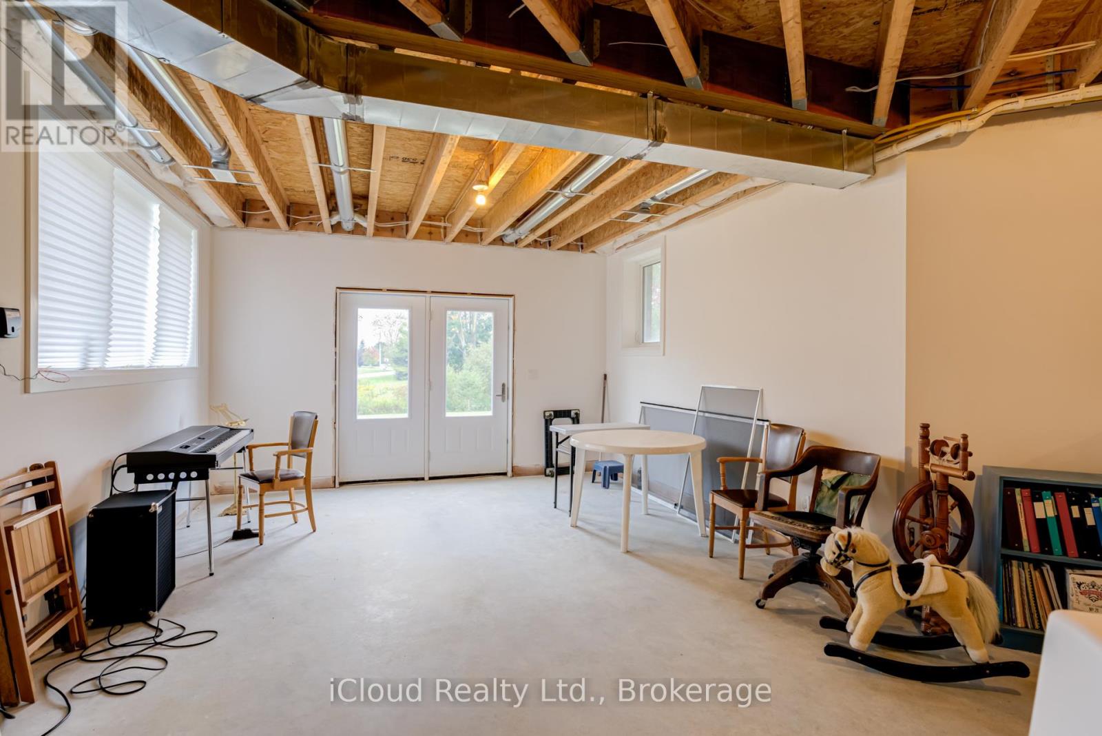 16 Highland Road, Minto, Ontario  N0G 1M0 - Photo 43 - X12436865