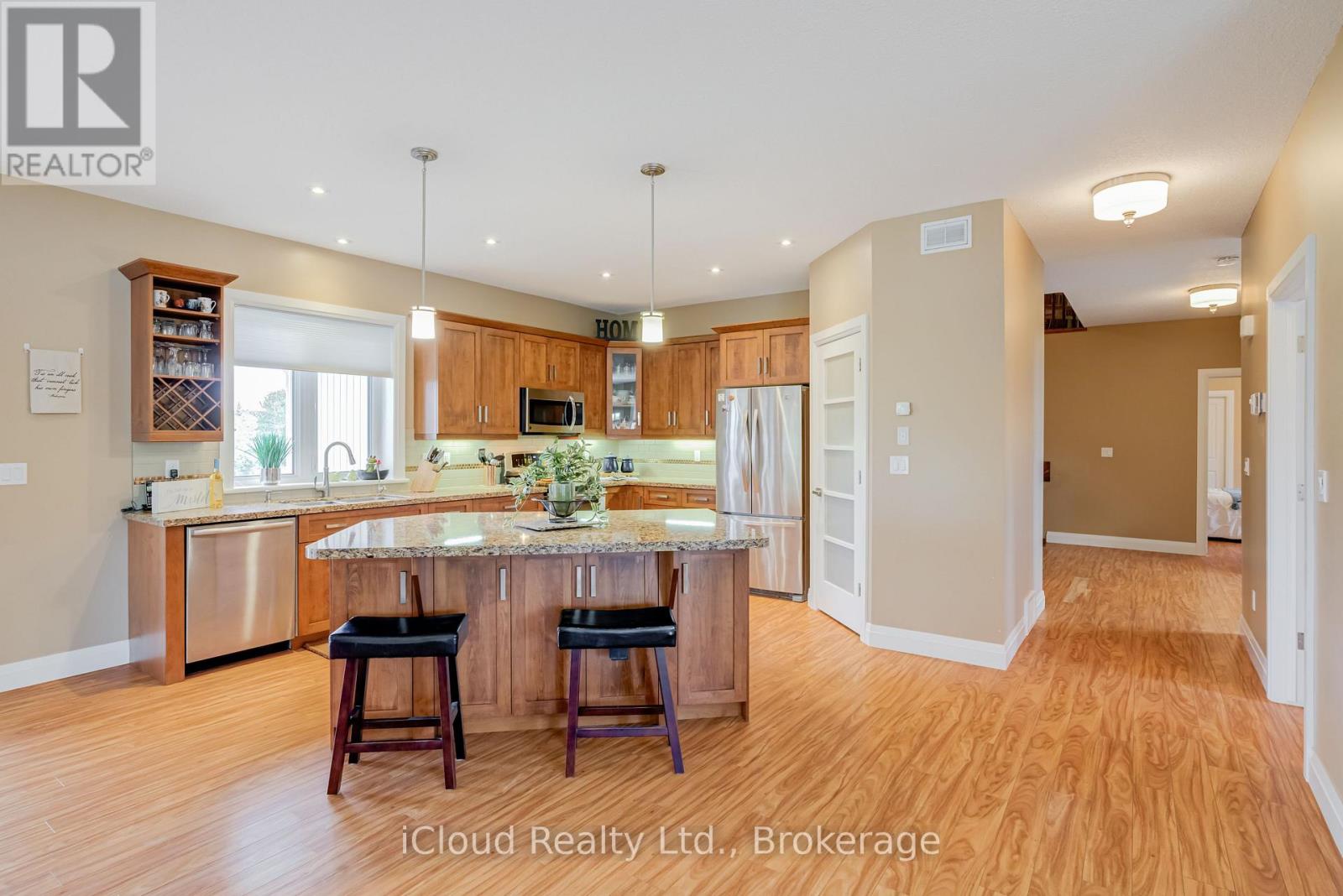 16 Highland Road, Minto, Ontario  N0G 1M0 - Photo 8 - X12436865