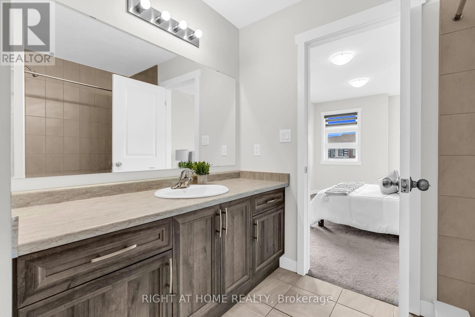 34 Wilkinson Avenue, Cambridge, Ontario  N1S 0E2 - Photo 19 - X12436875