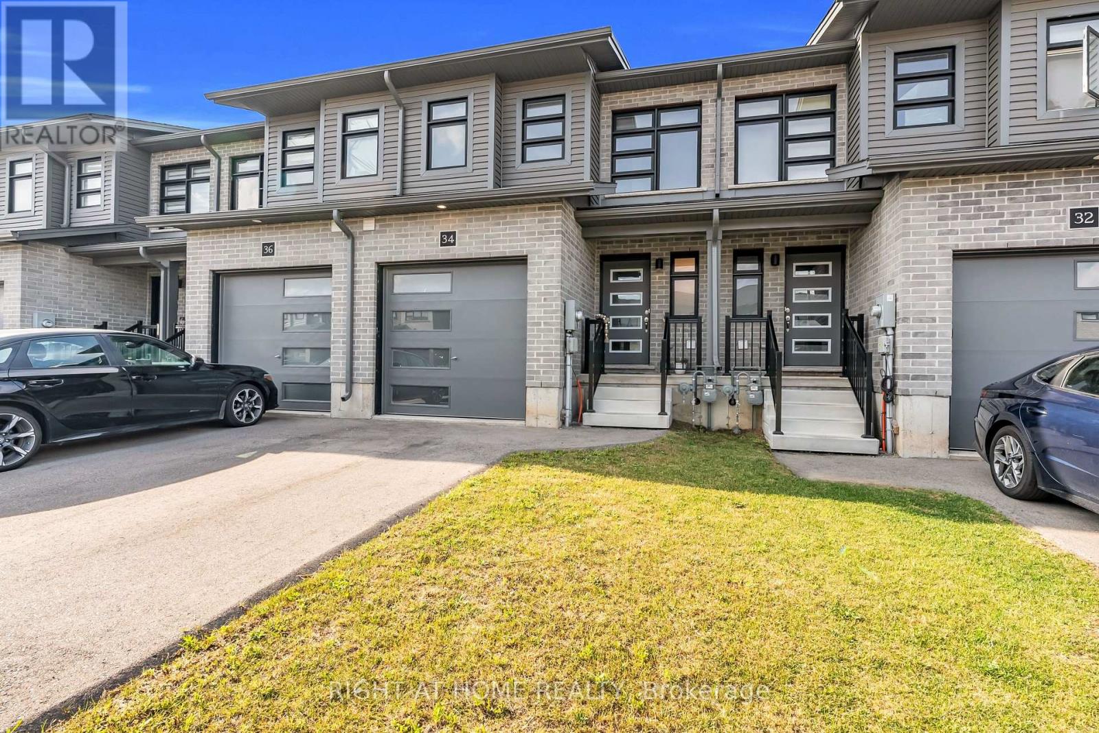 34 Wilkinson Avenue, Cambridge, Ontario  N1S 0E2 - Photo 2 - X12436875