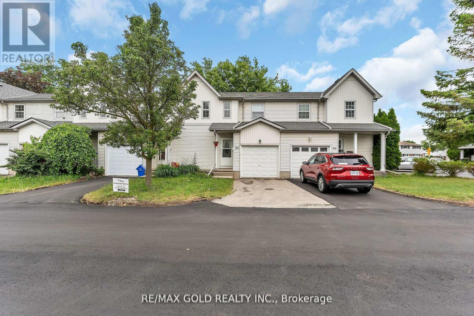34 - 90 Mooregate Crescent, Kitchener, Ontario  N2M 5P7 - Photo 1 - X12436898
