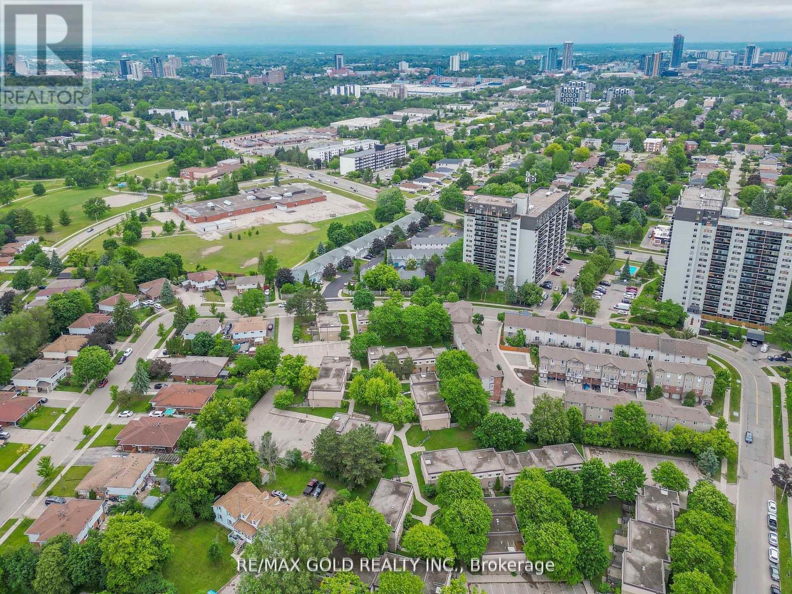 34 - 90 Mooregate Crescent, Kitchener, Ontario  N2M 5P7 - Photo 38 - X12436898