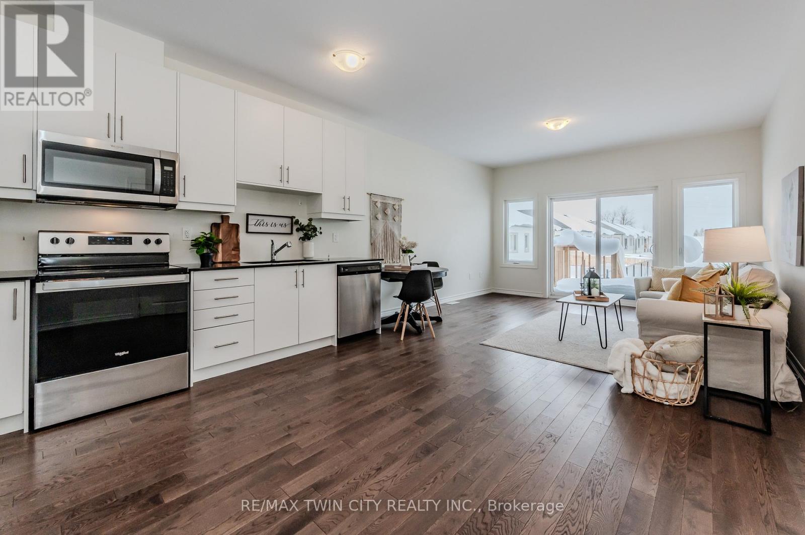 104 Cheryl Avenue, North Perth, Ontario  N0G 1B0 - Photo 5 - X12436899