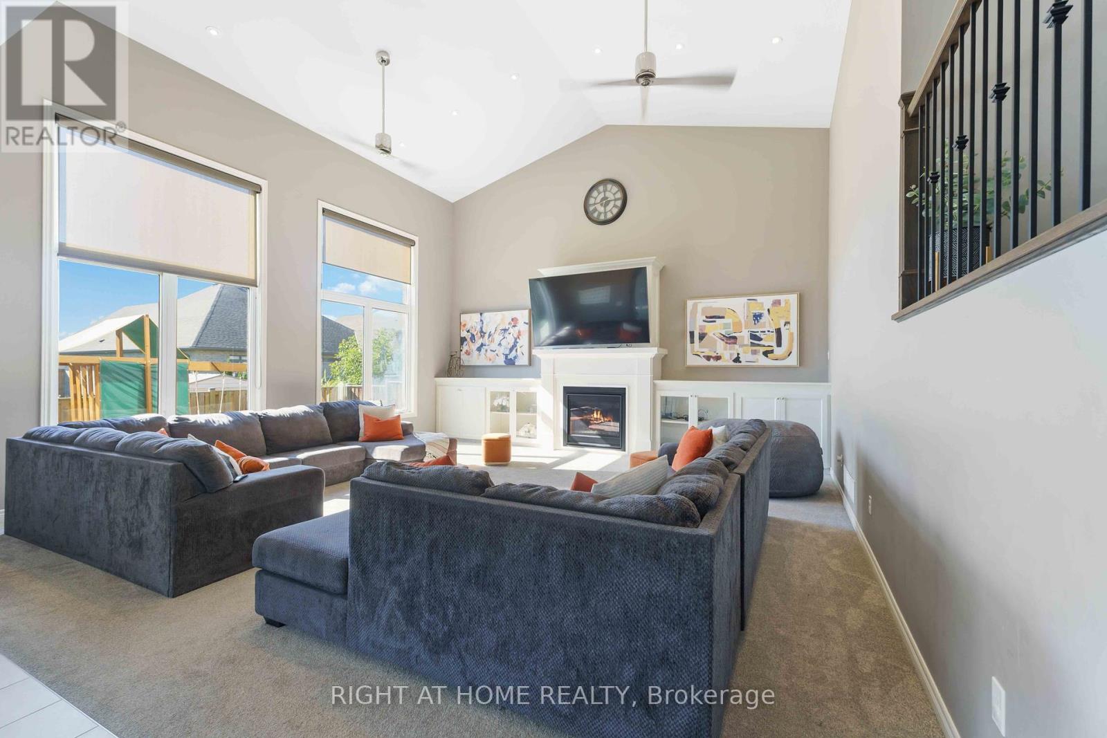 9232 Shoveller Drive, Niagara Falls, Ontario  L2H 0M3 - Photo 10 - X12436902