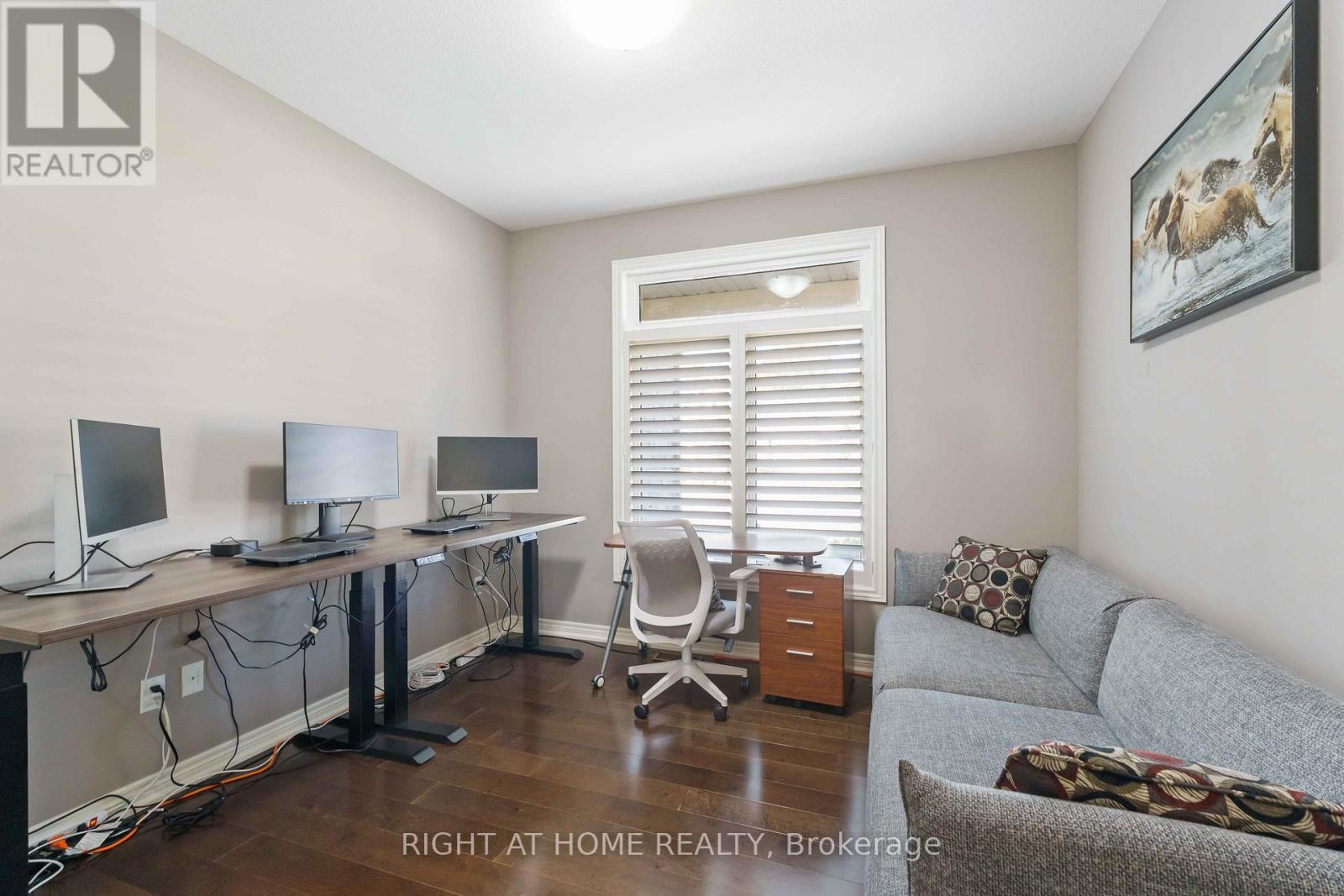 9232 Shoveller Drive, Niagara Falls, Ontario  L2H 0M3 - Photo 19 - X12436902