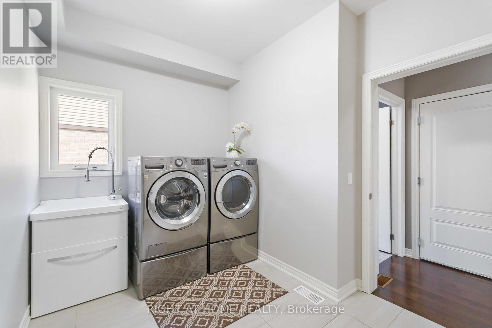 9232 Shoveller Drive, Niagara Falls, Ontario  L2H 0M3 - Photo 21 - X12436902