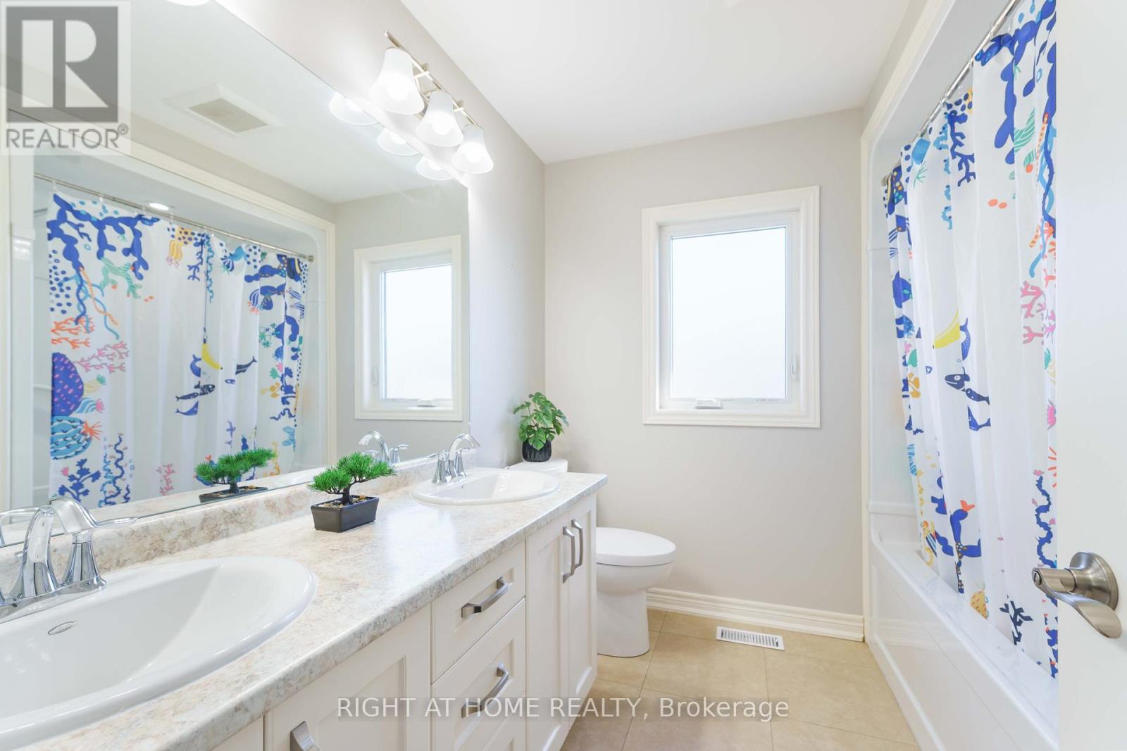 9232 Shoveller Drive, Niagara Falls, Ontario  L2H 0M3 - Photo 30 - X12436902
