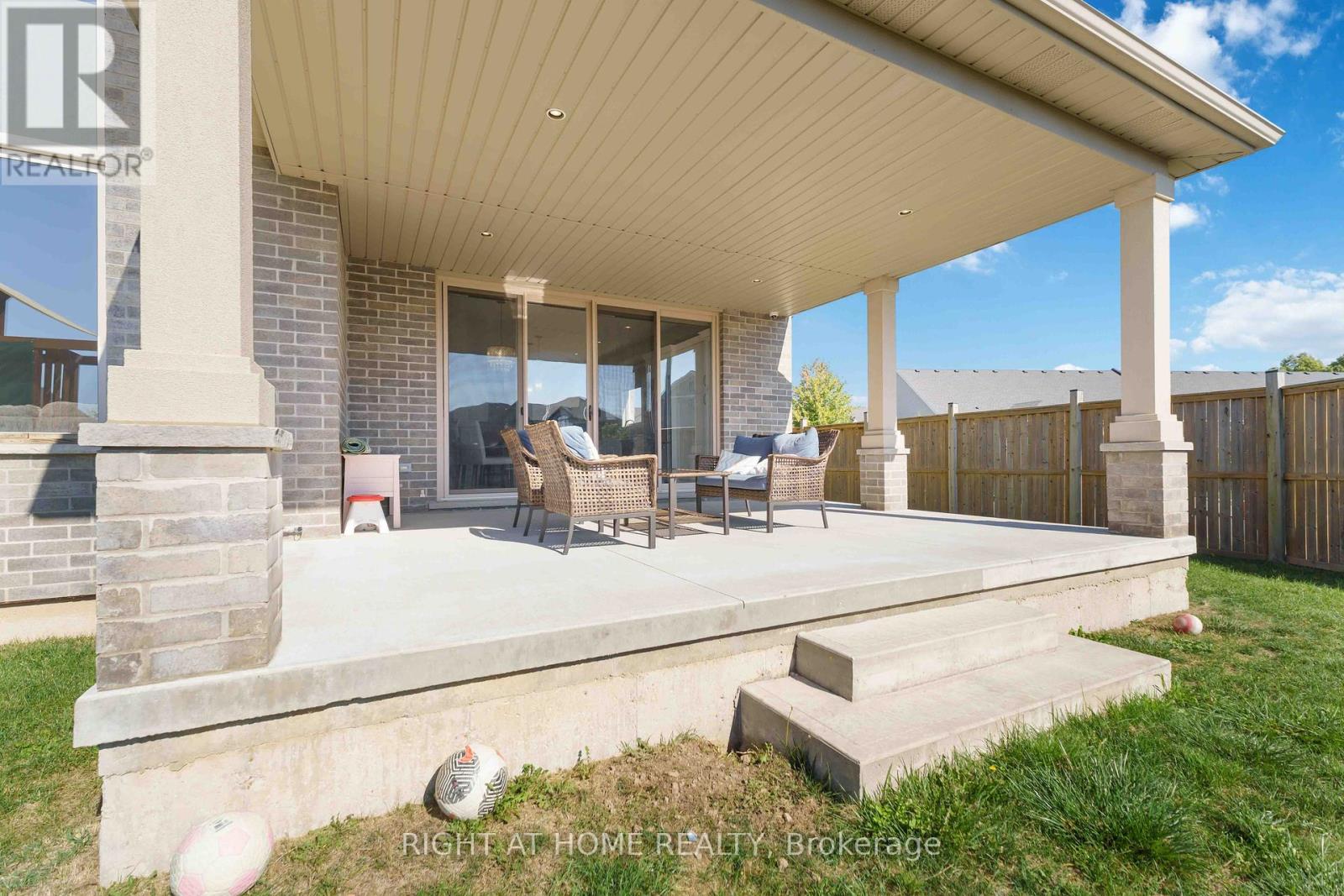 9232 Shoveller Drive, Niagara Falls, Ontario  L2H 0M3 - Photo 38 - X12436902