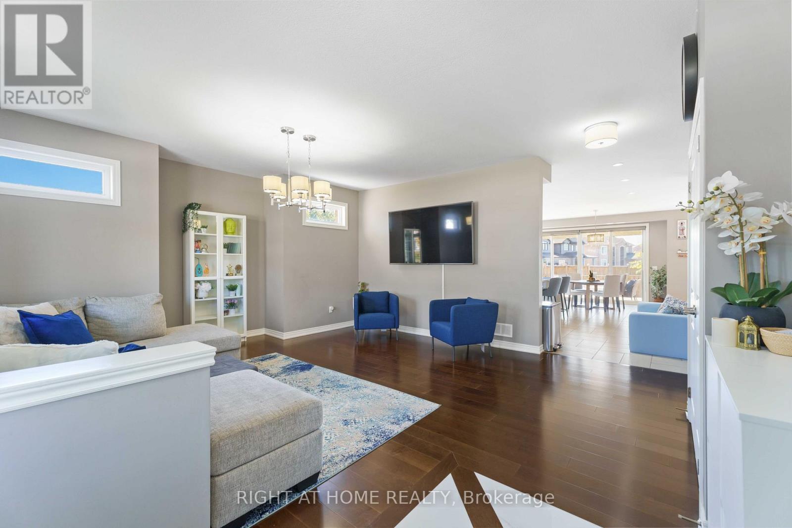 9232 Shoveller Drive, Niagara Falls, Ontario  L2H 0M3 - Photo 7 - X12436902
