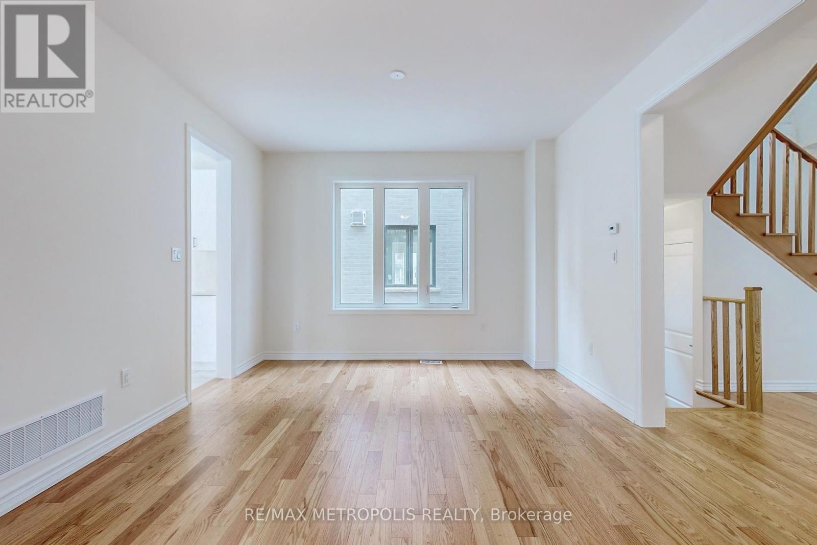 285 Flavelle Way, Peterborough, Ontario  K9K 0J2 - Photo 5 - X12436909