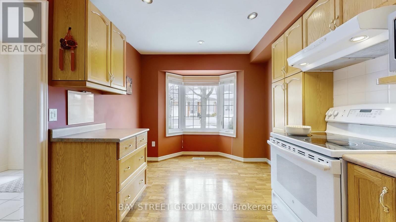34 - 810 Golf Links Road, Hamilton, Ontario  L9K 1J7 - Photo 14 - X12436926