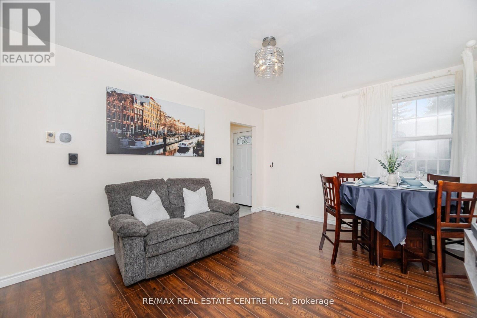 19 Seneca Drive, Kitchener, Ontario  N2M 3H1 - Photo 15 - X12436963