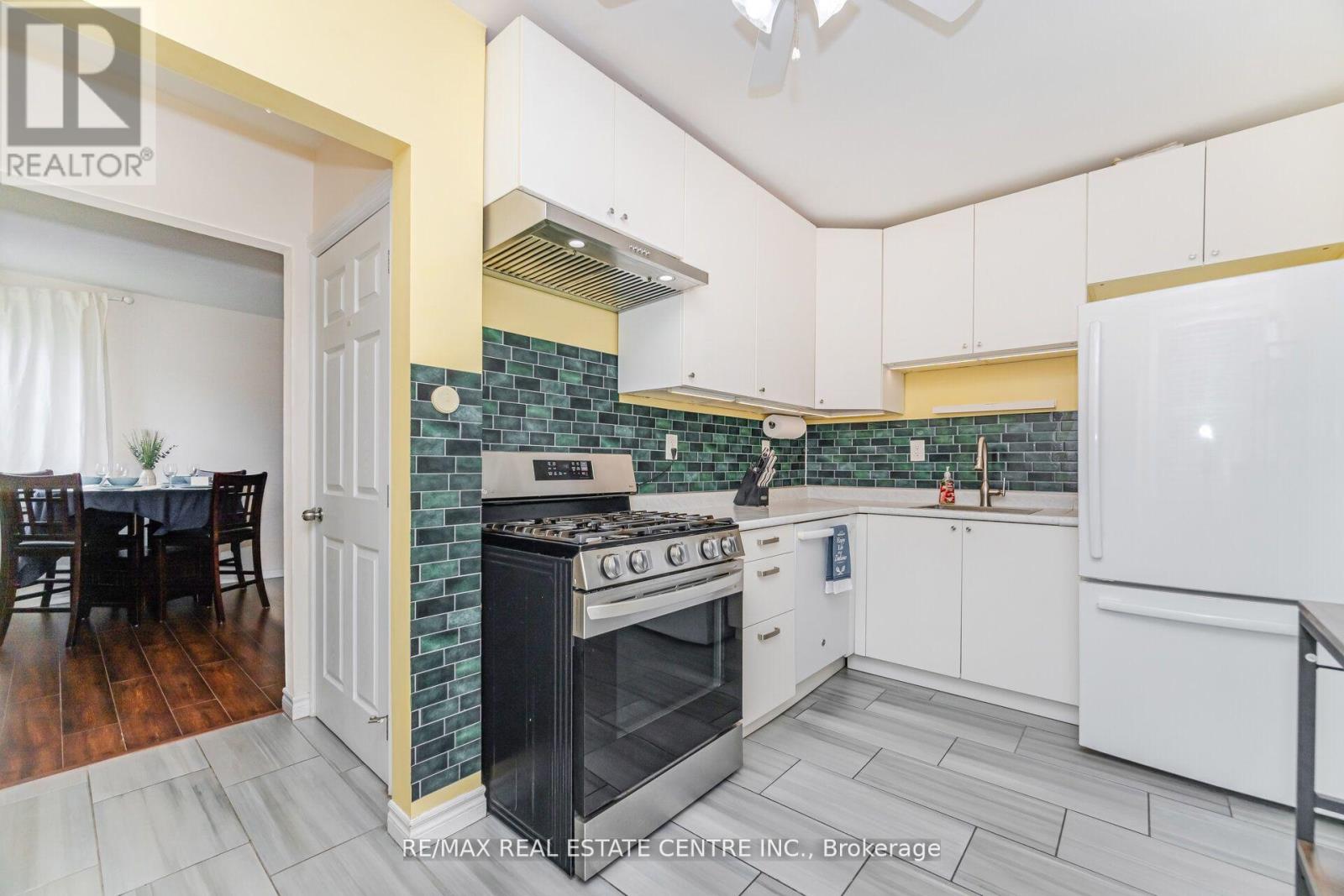 19 Seneca Drive, Kitchener, Ontario  N2M 3H1 - Photo 16 - X12436963