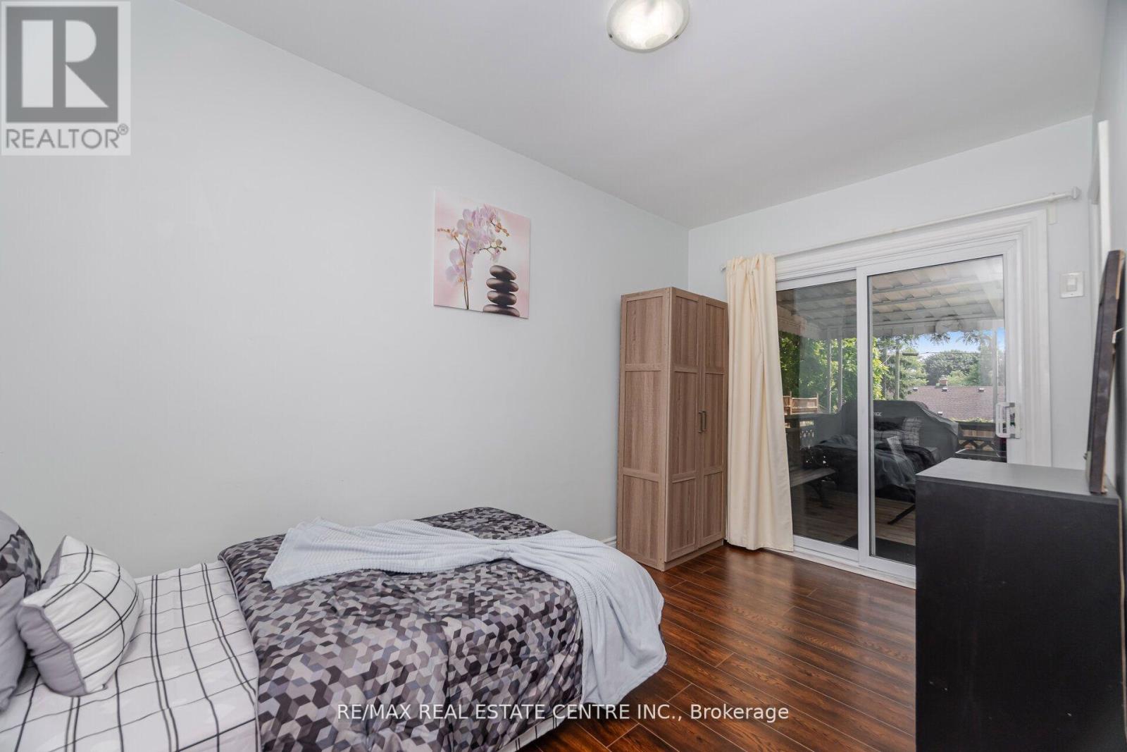 19 Seneca Drive, Kitchener, Ontario  N2M 3H1 - Photo 24 - X12436963