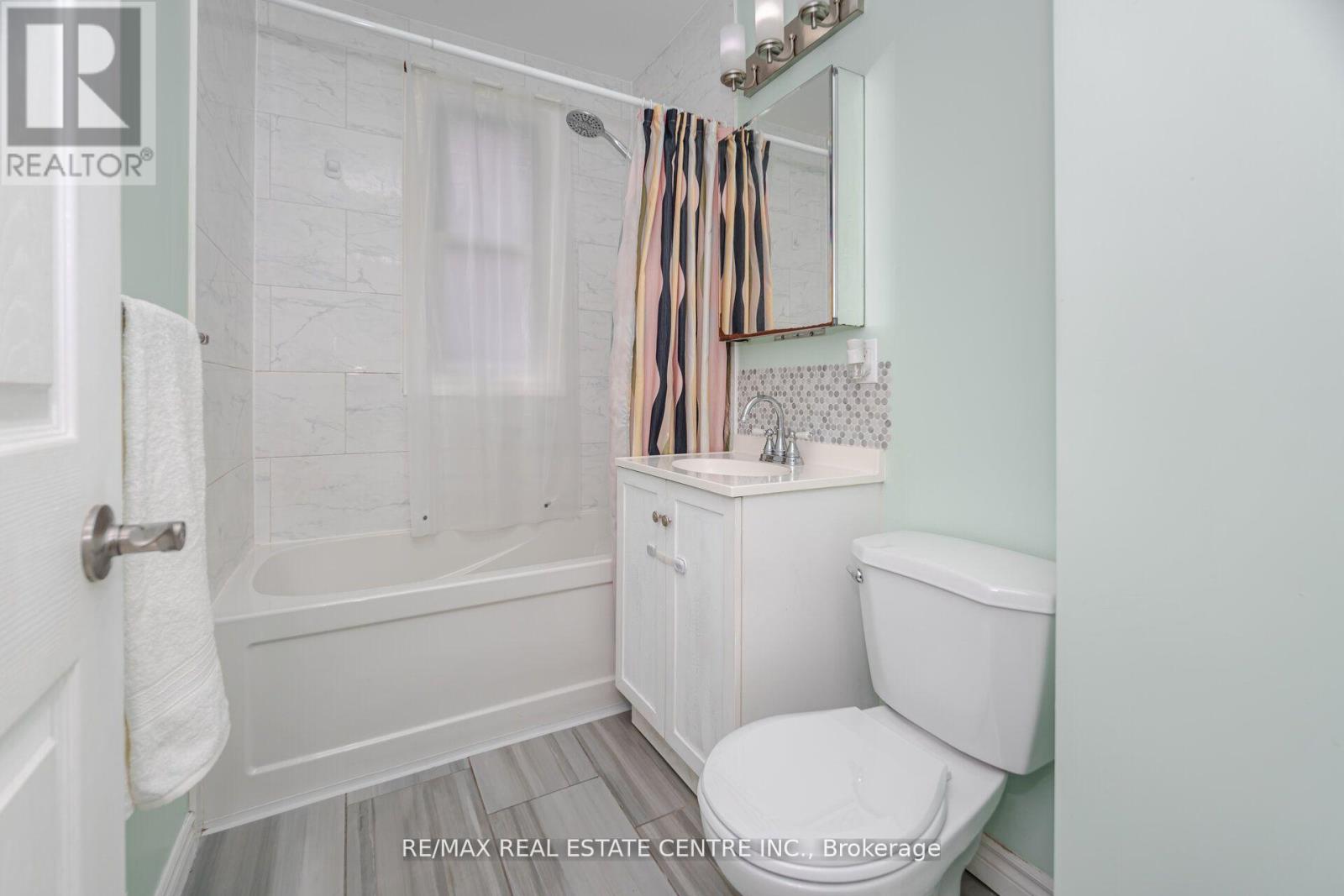 19 Seneca Drive, Kitchener, Ontario  N2M 3H1 - Photo 27 - X12436963