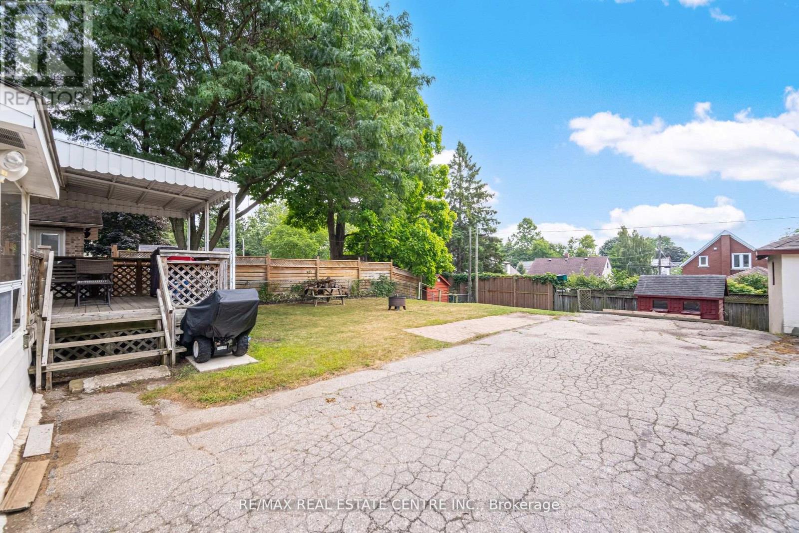 19 Seneca Drive, Kitchener, Ontario  N2M 3H1 - Photo 45 - X12436963