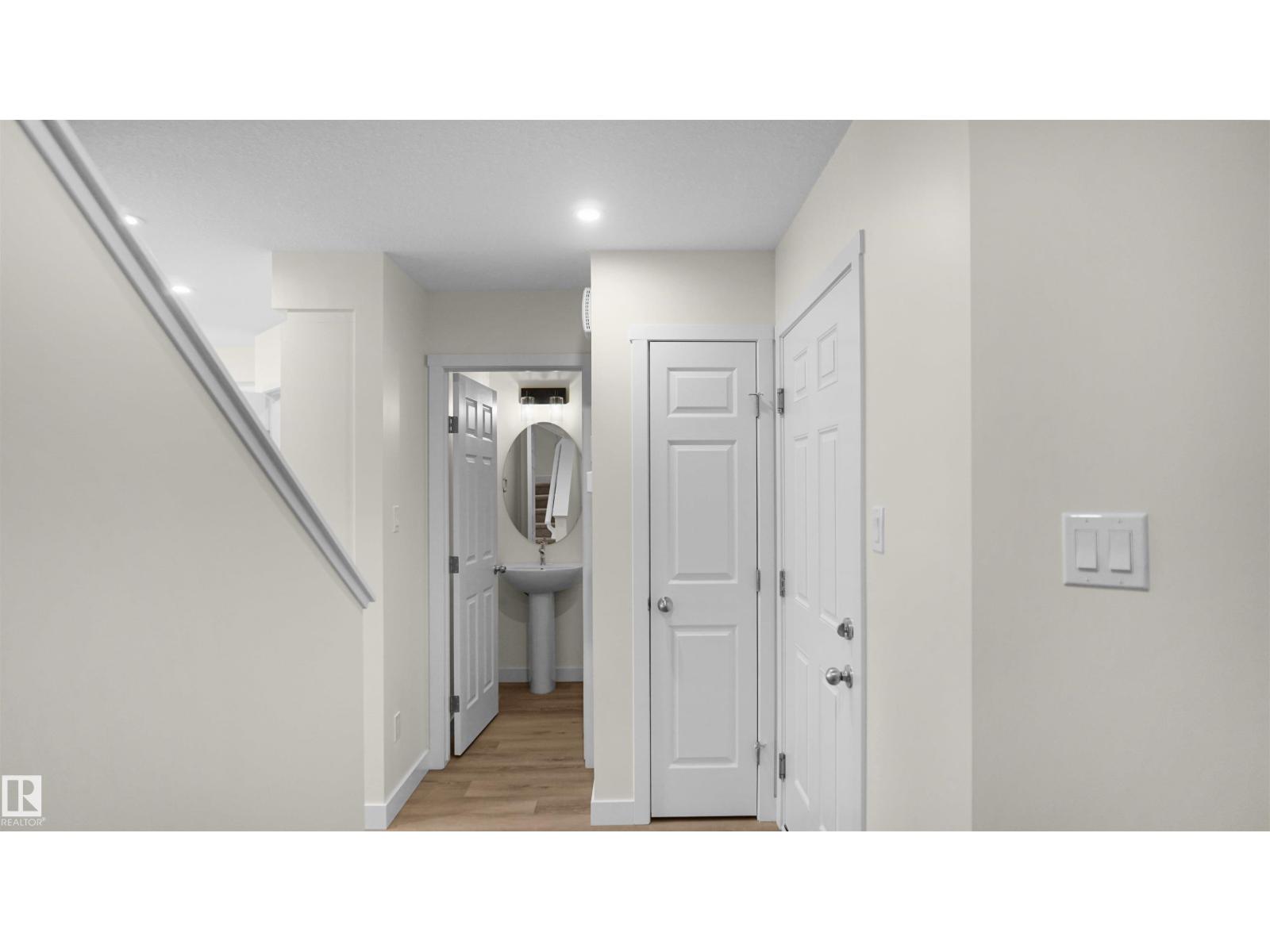 271 Savoy Cr, Sherwood Park, Alberta  T8H 1A8 - Photo 2 - E4460206