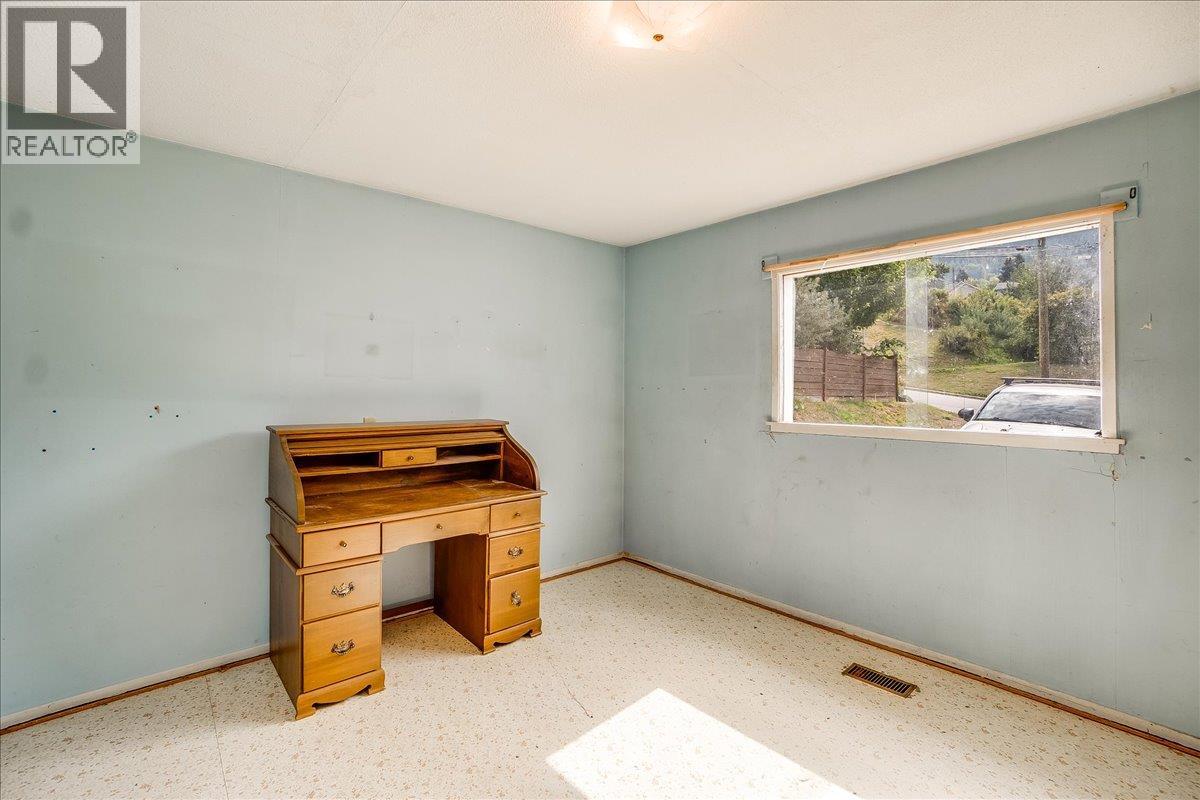 811 Latimer Street, Nelson, British Columbia  V1L 4V6 - Photo 15 - 10361005